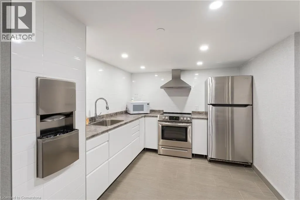 700 DYNES Road Unit# 1103, #1103