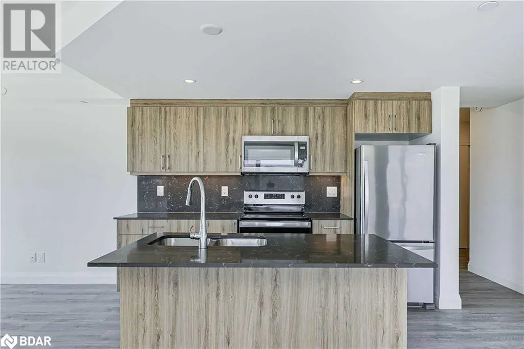 58 LAKESIDE Terrace Unit# 712, #712
