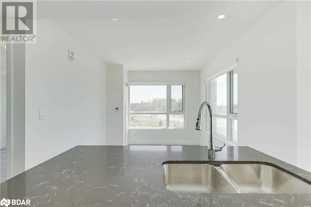 58 LAKESIDE Terrace Unit# 712, #712