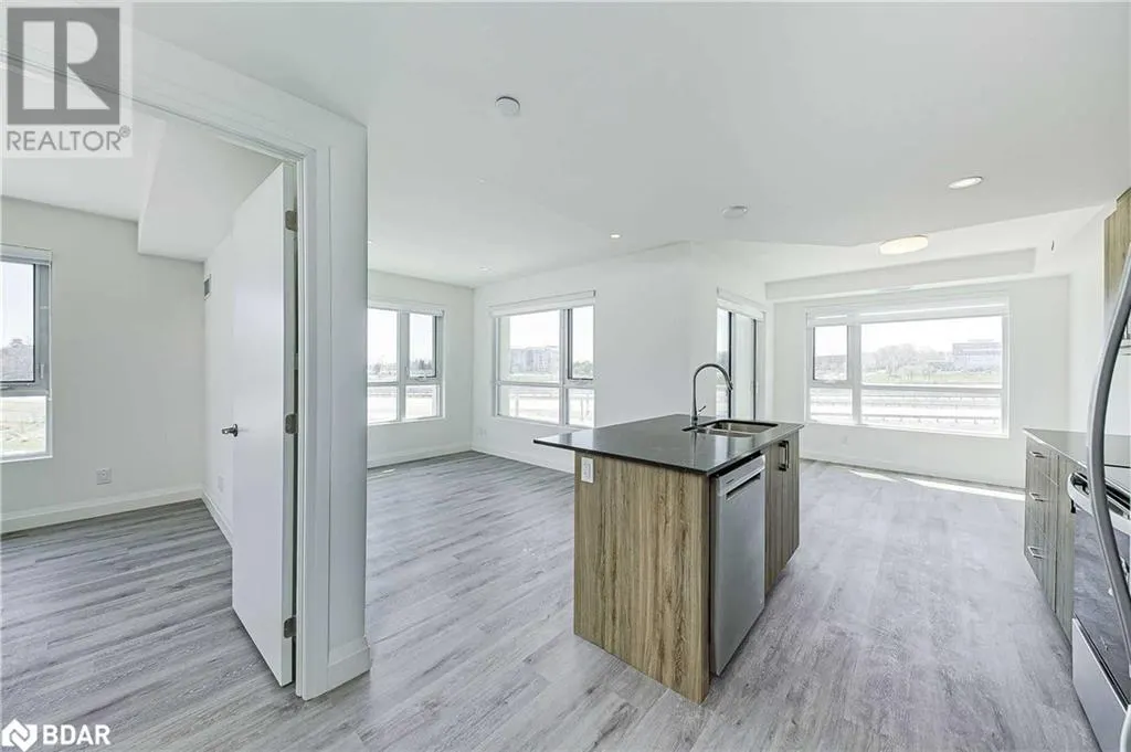 58 LAKESIDE Terrace Unit# 712, #712