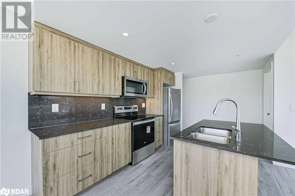 58 LAKESIDE Terrace Unit# 712, #712