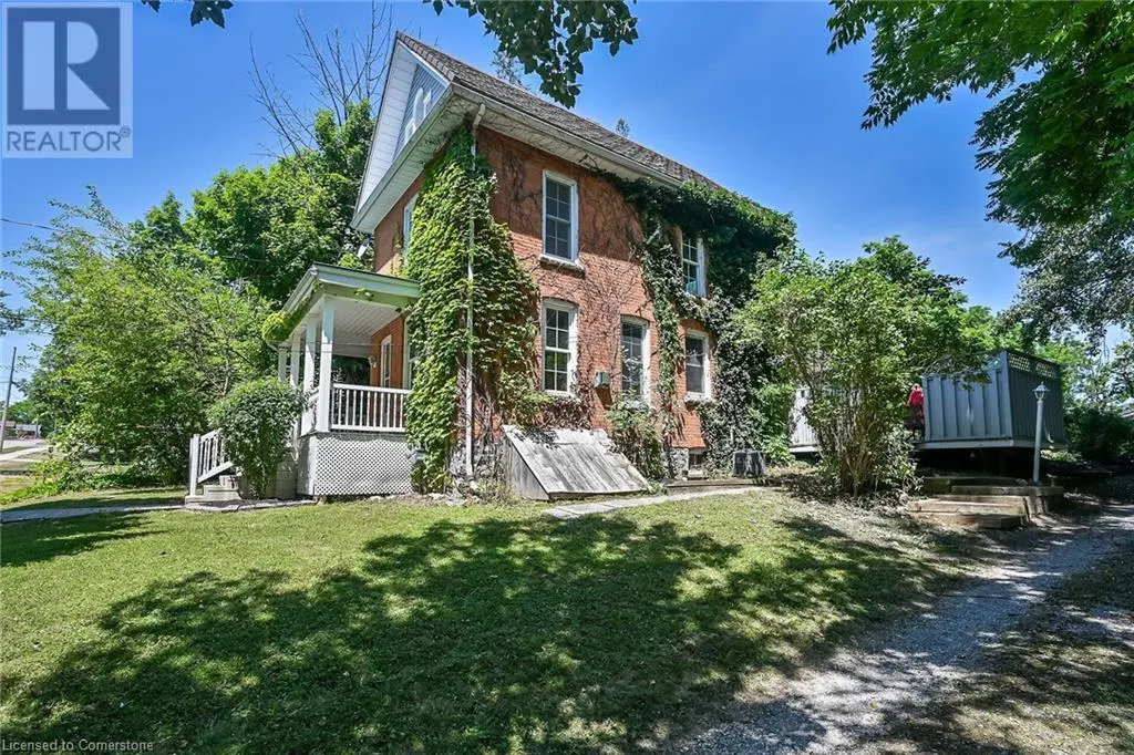 94 SUTHERLAND Street W