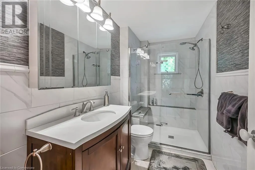 94 SUTHERLAND Street W