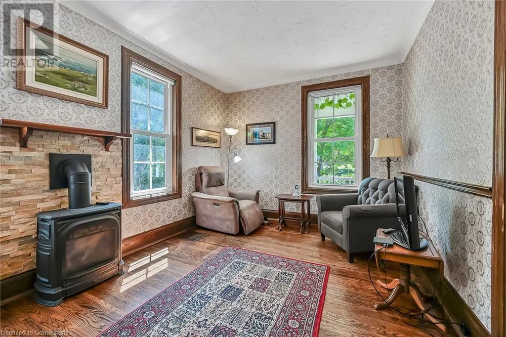 94 SUTHERLAND Street W
