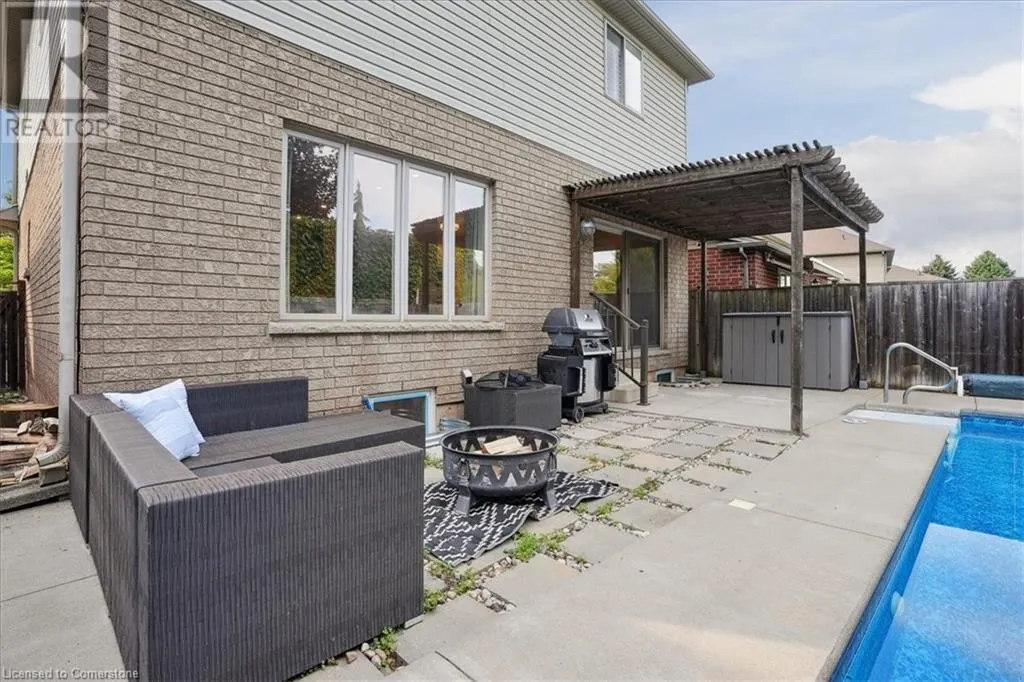 95 HEMLOCK Way