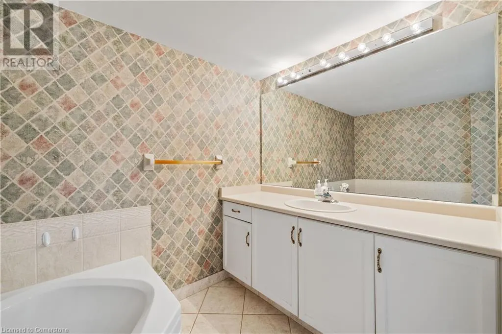 162 MARTINDALE Road Unit# 605, #605