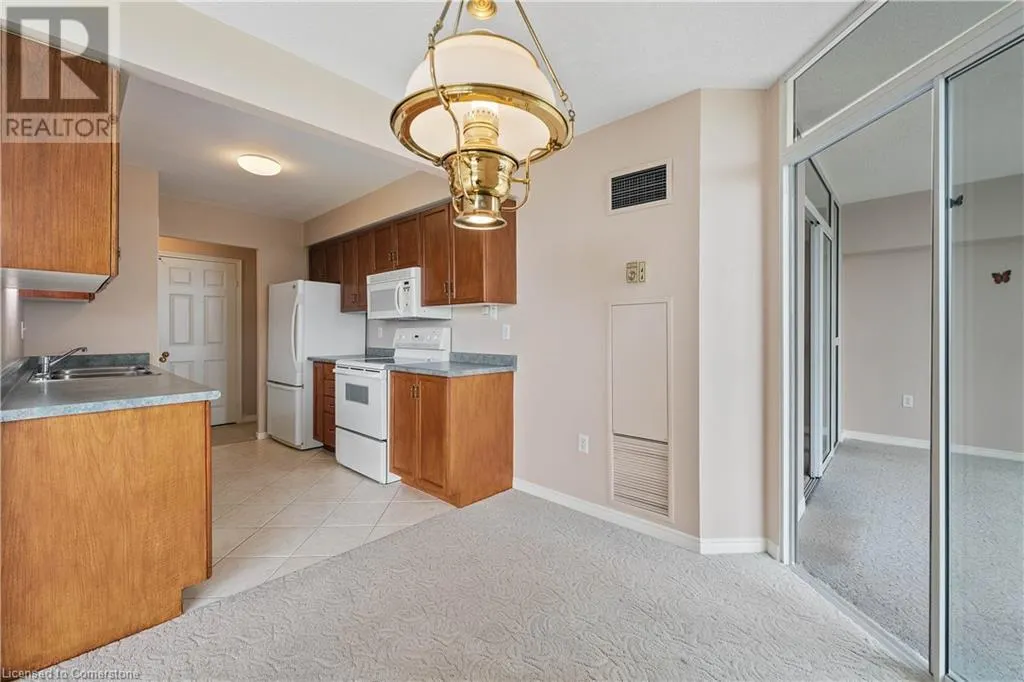 162 MARTINDALE Road Unit# 605, #605