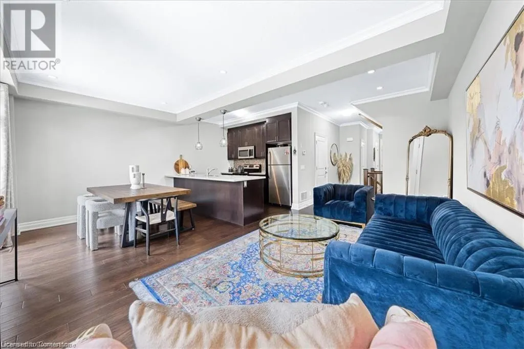 75 SOUTHSHORE Crescent