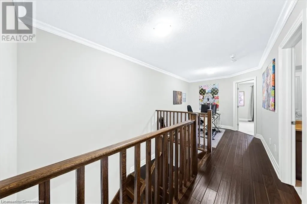 75 SOUTHSHORE Crescent