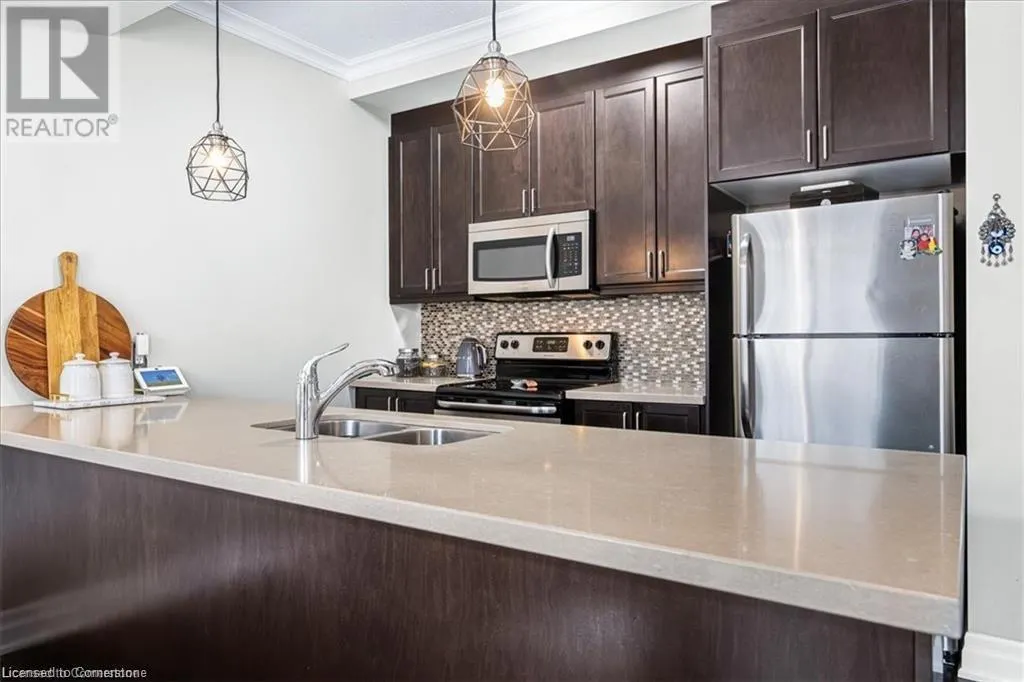 75 SOUTHSHORE Crescent