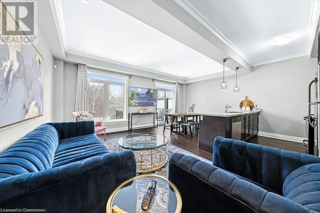 75 SOUTHSHORE Crescent