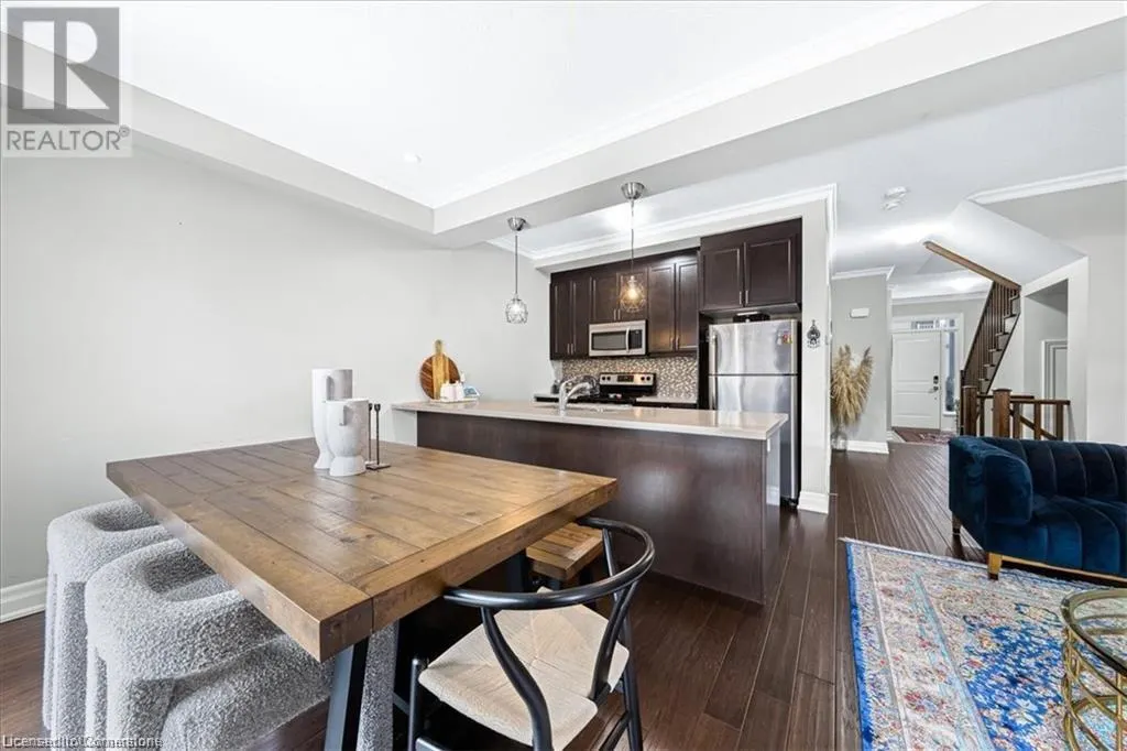75 SOUTHSHORE Crescent
