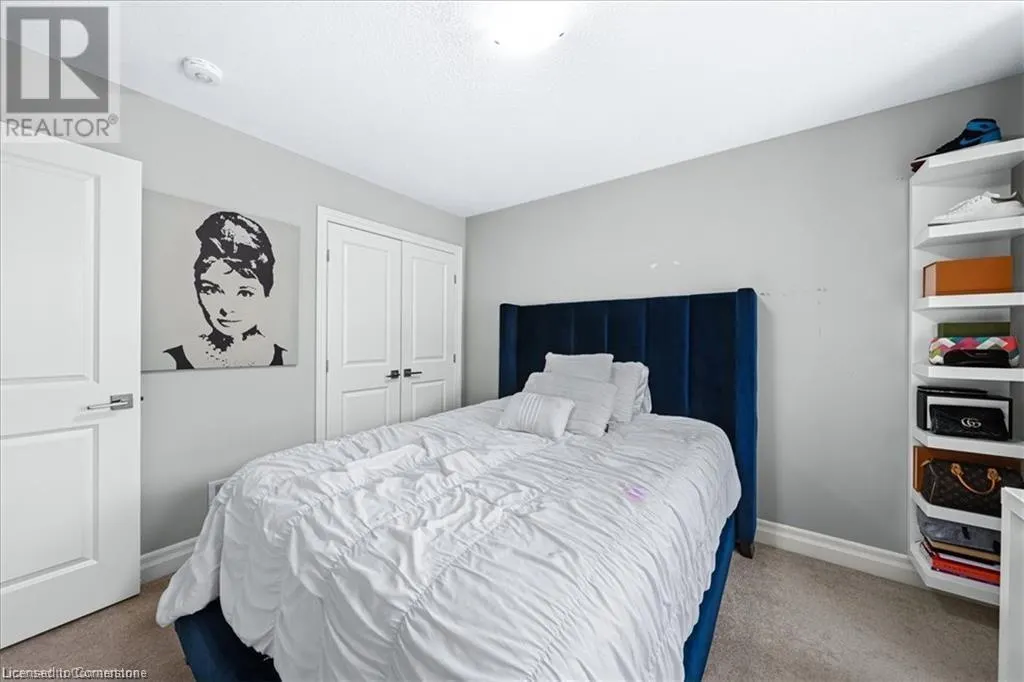 75 SOUTHSHORE Crescent