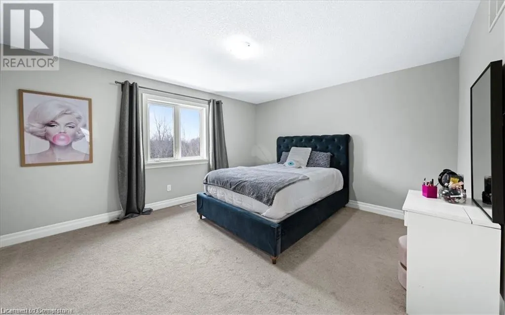 75 SOUTHSHORE Crescent
