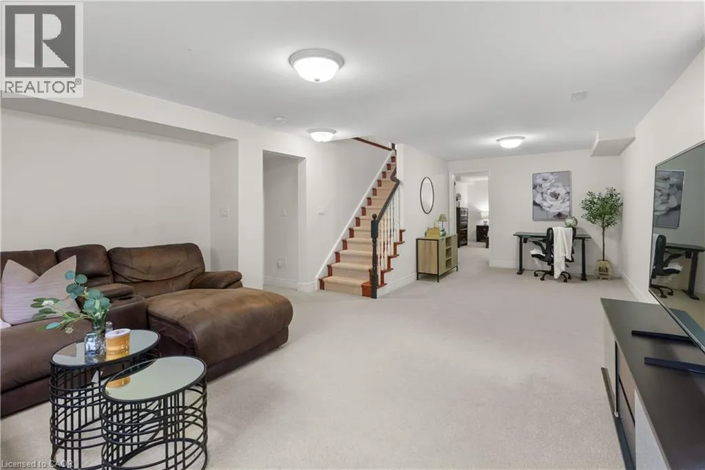 3300 CHARLESTON Drive