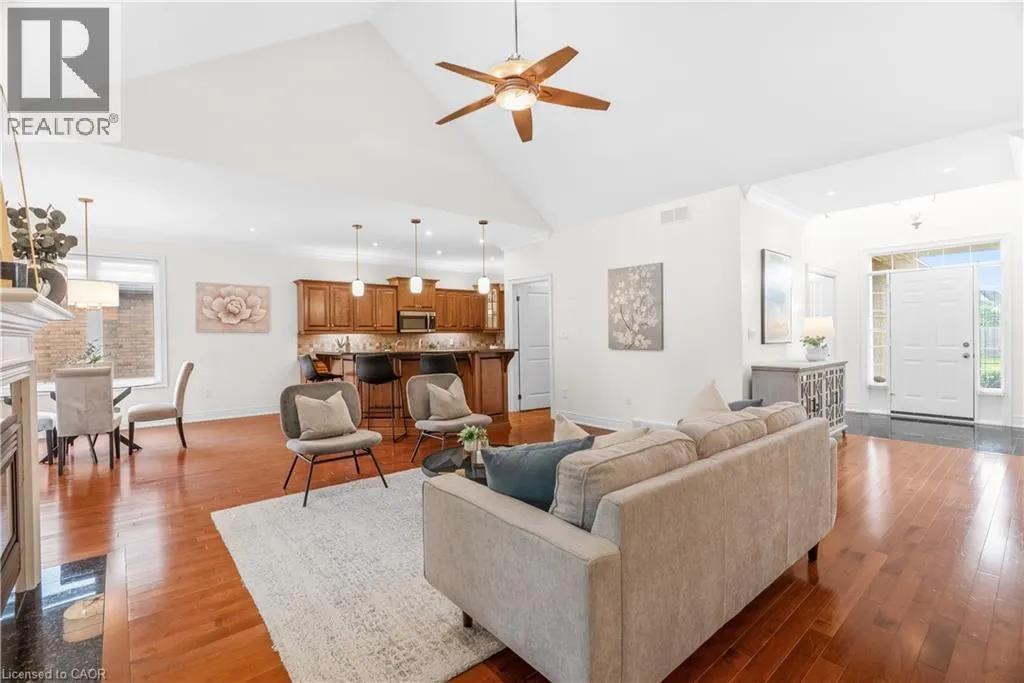 3300 CHARLESTON Drive