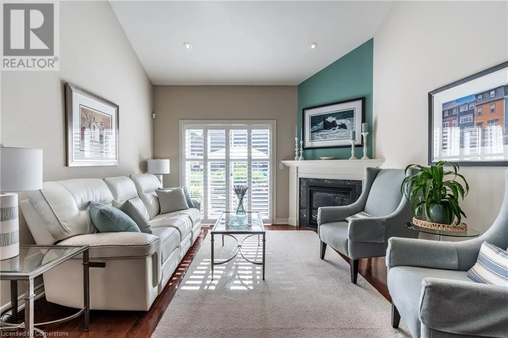 56 VIDEL Crescent