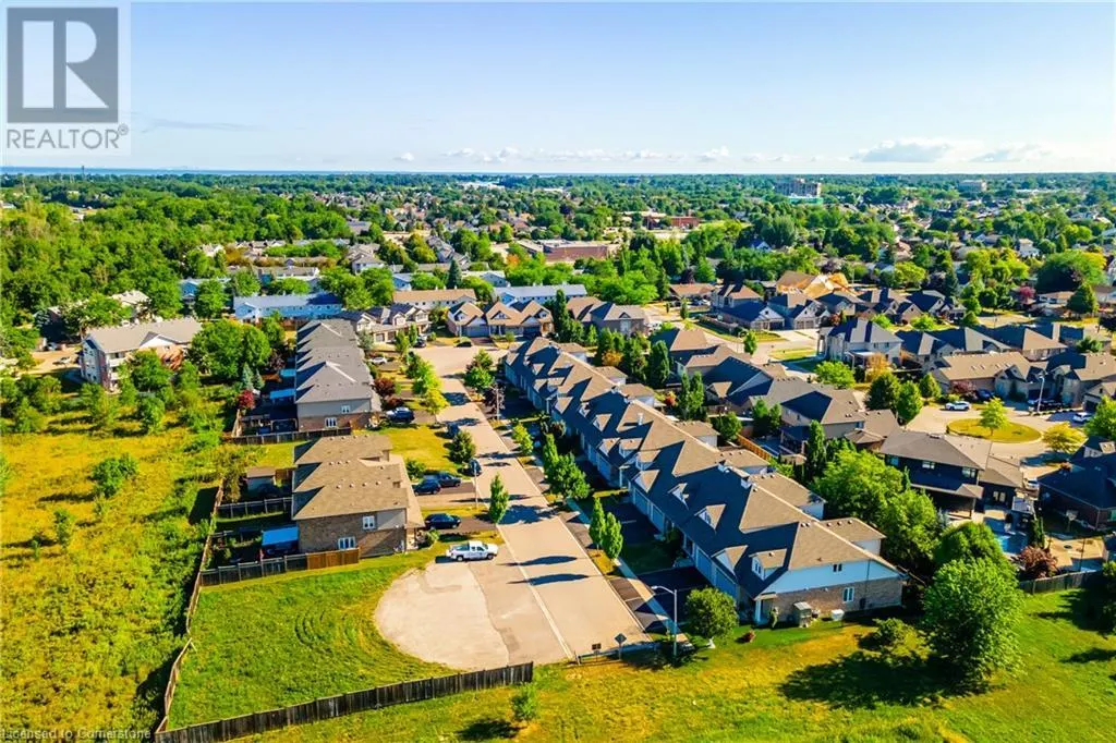 56 VIDEL Crescent