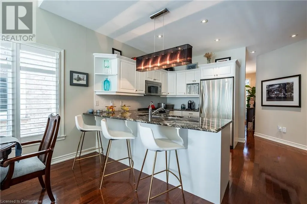 56 VIDEL Crescent