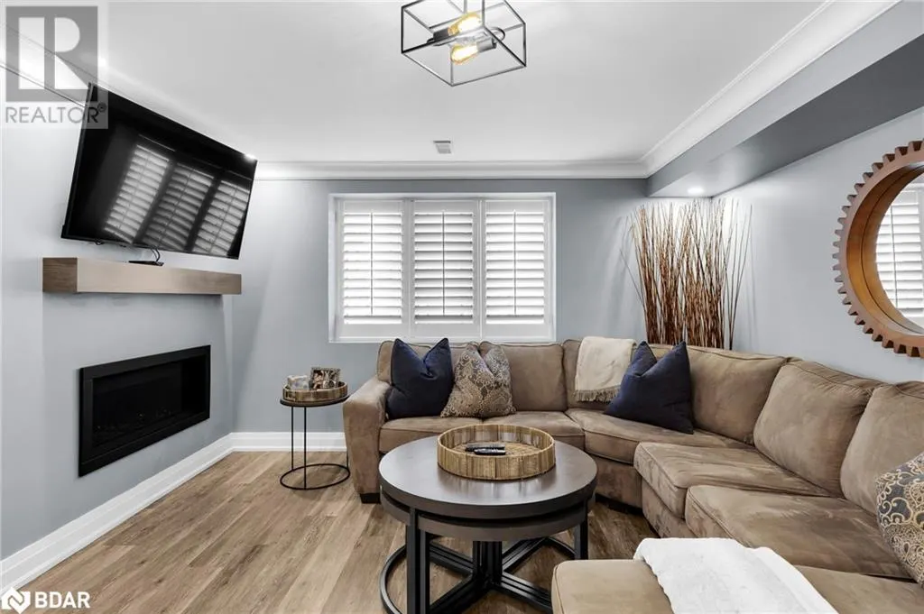 76 CAUTHERS CRESCENT Crescent