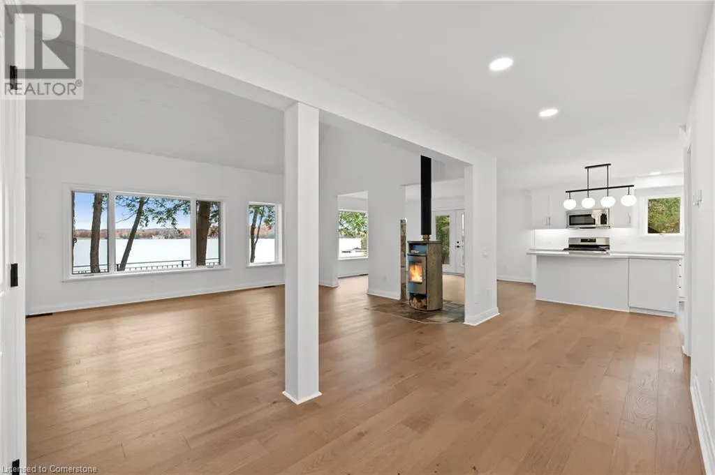 1009 SCOTTS BOATHOUSE Road