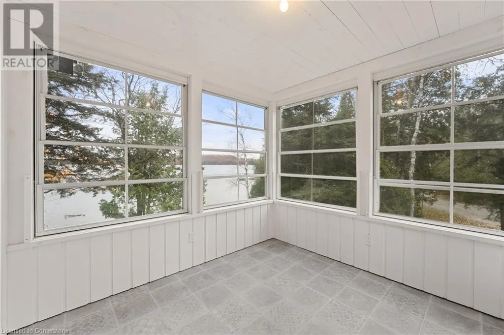 1009 SCOTTS BOATHOUSE Road