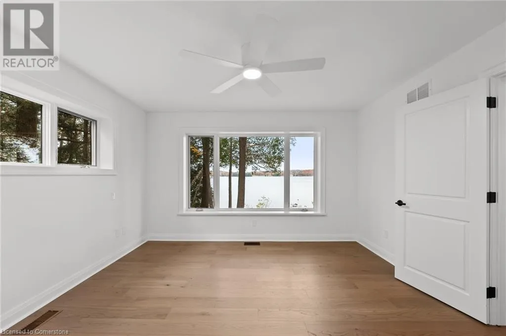1009 SCOTTS BOATHOUSE Road