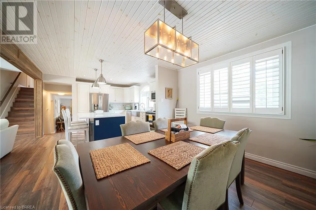 41 WESTBRIER Knoll