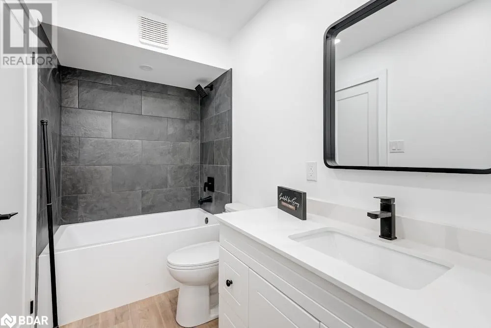 2252 RICHARD Street