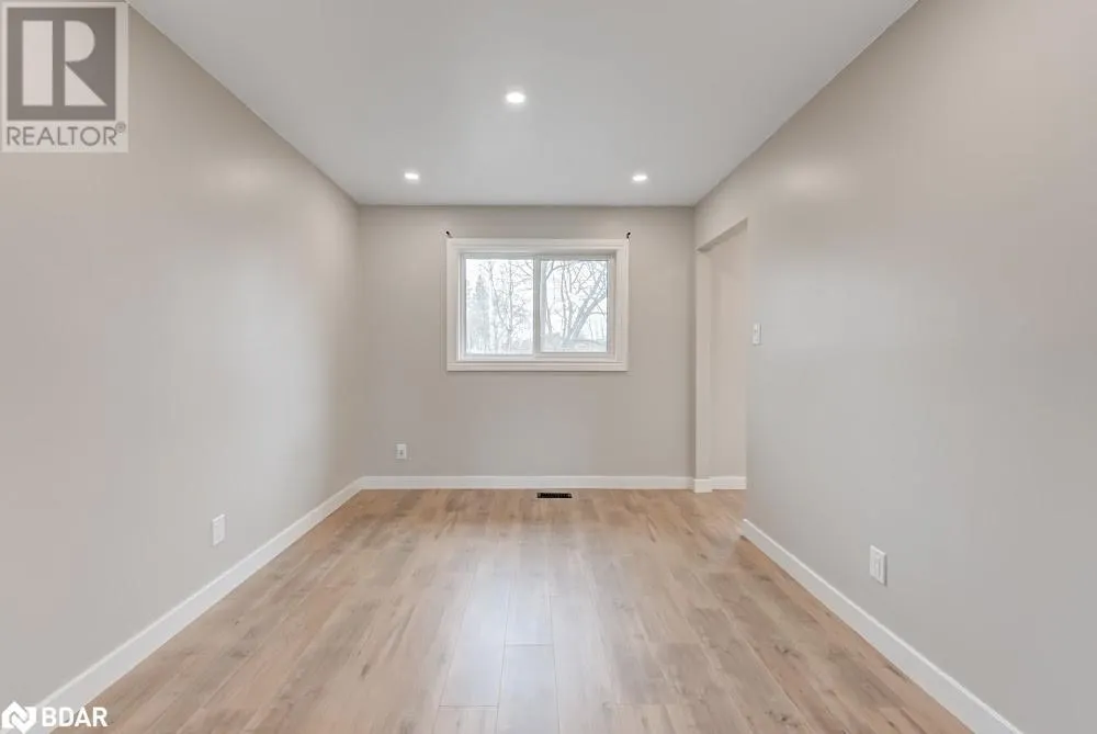 2252 RICHARD Street