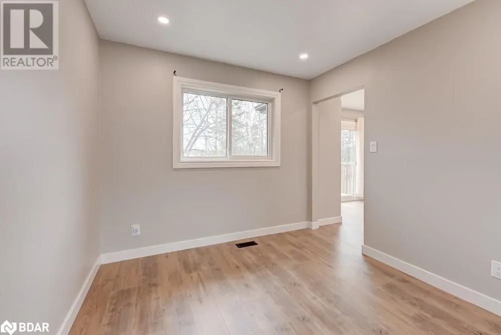 2252 RICHARD Street
