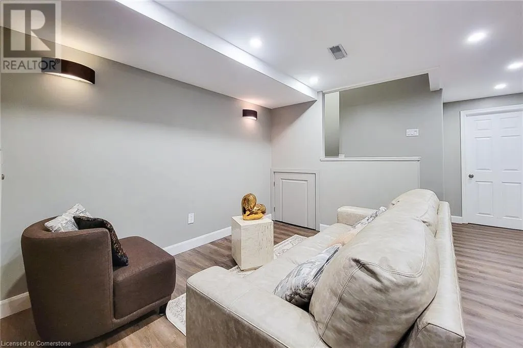 4532 GARDEN GATE Terrace