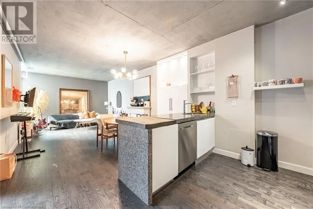 75 PORTLAND Street Unit# 428, #428