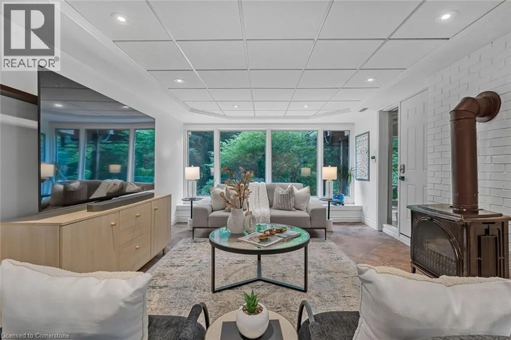 937 MONTGOMERY Drive