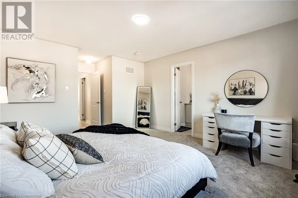 26 BENTGRASS Drive
