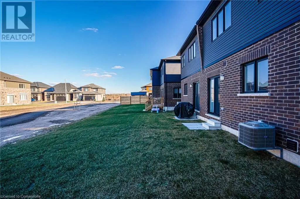 26 BENTGRASS Drive