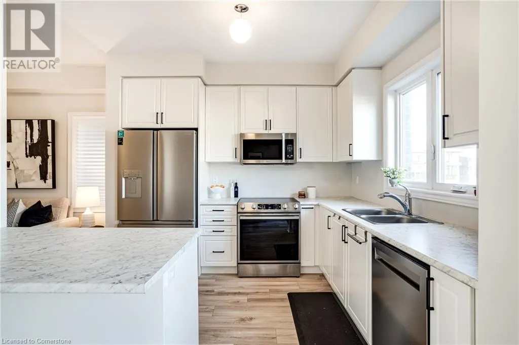 26 BENTGRASS Drive