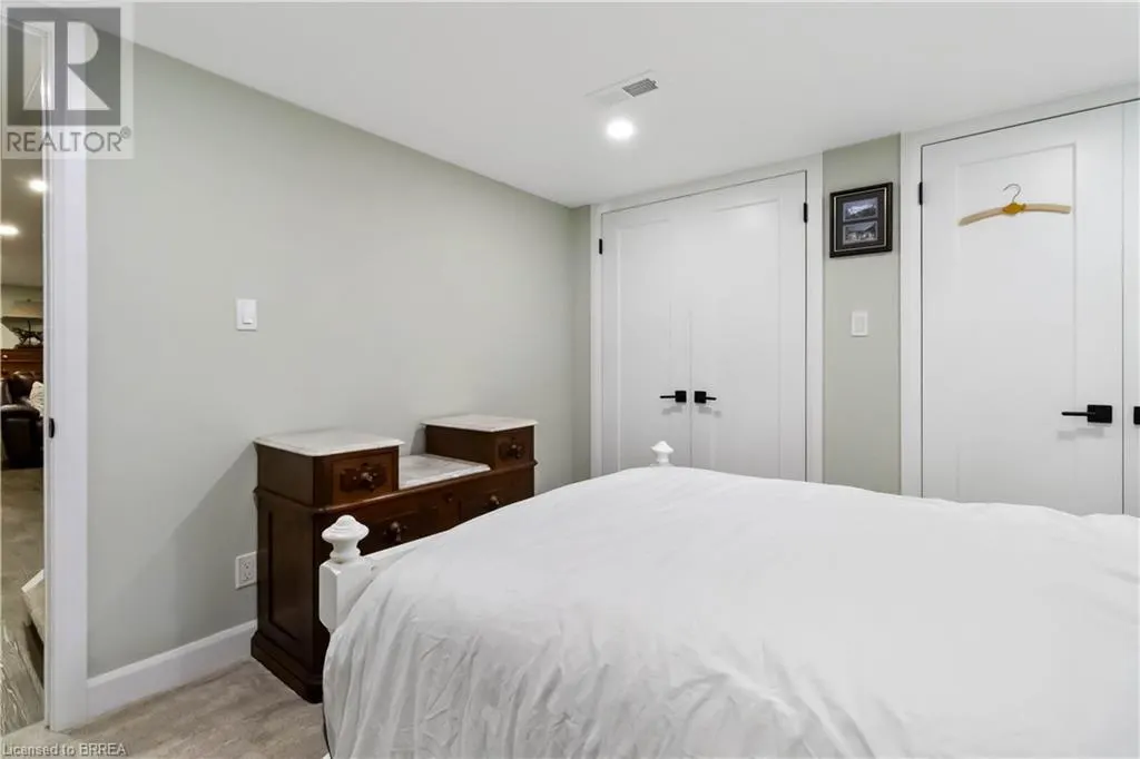 25 HILLIER Crescent