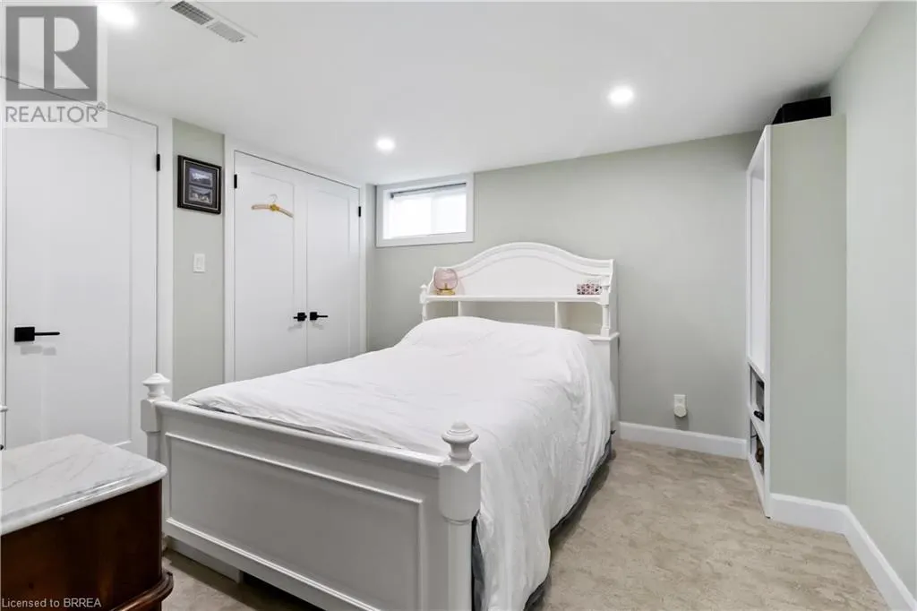 25 HILLIER Crescent