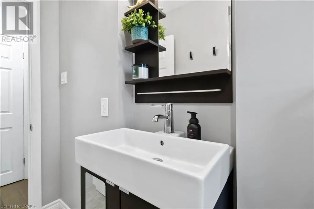 25 HILLIER Crescent