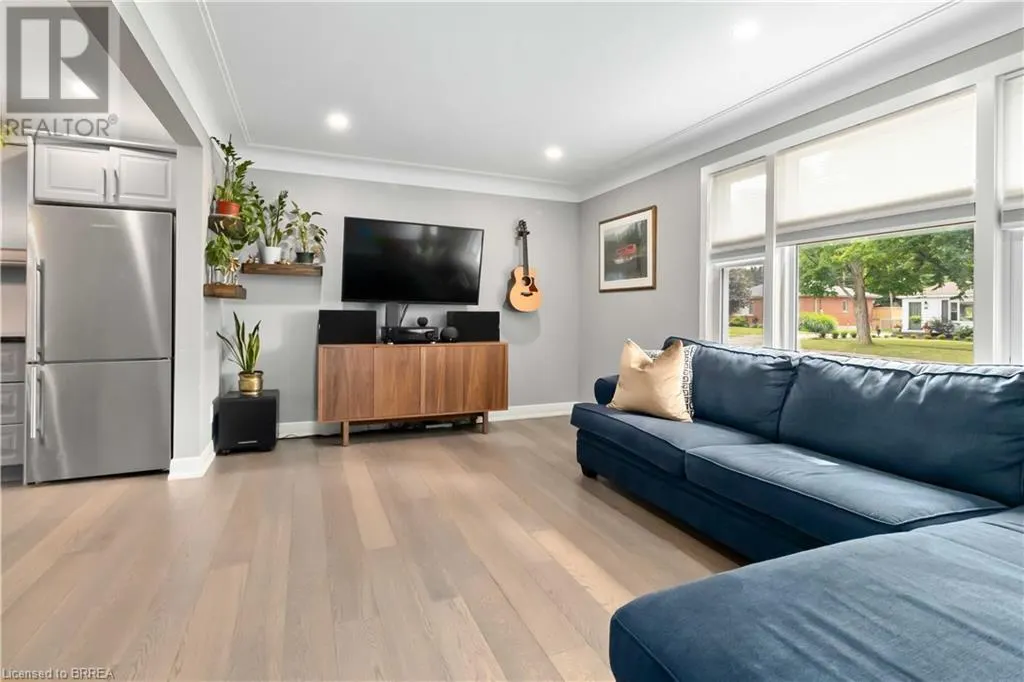 25 HILLIER Crescent