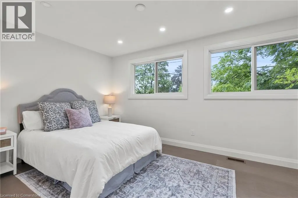 36 SPRING GARDEN Boulevard