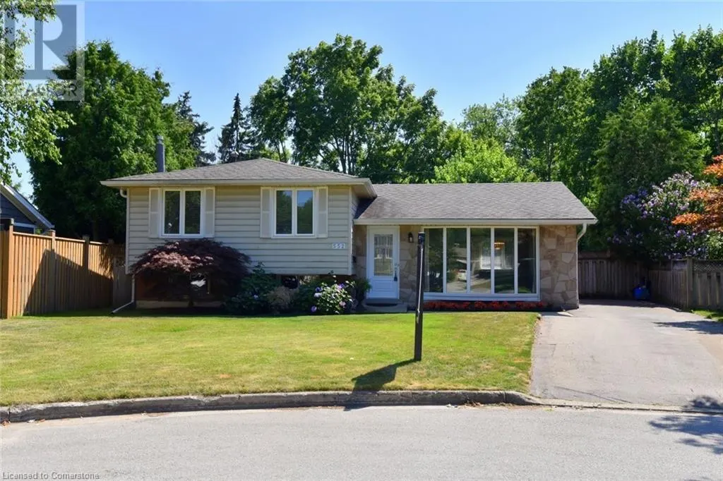 552 HULL Court