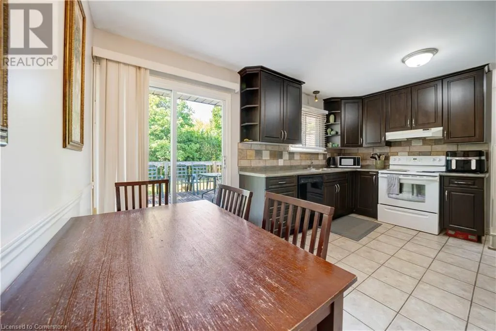 84 JACOBSON Avenue