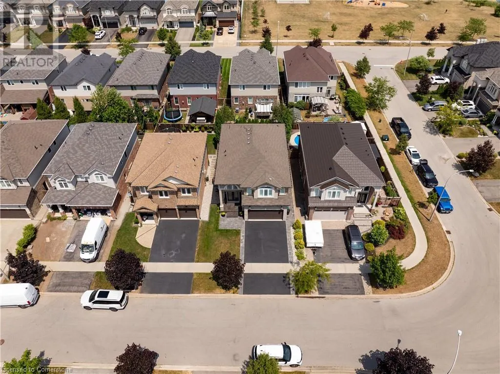13 BIGGAR Crescent