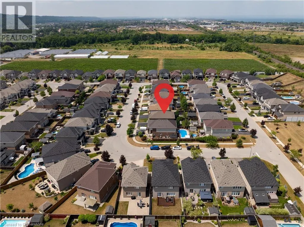 13 BIGGAR Crescent
