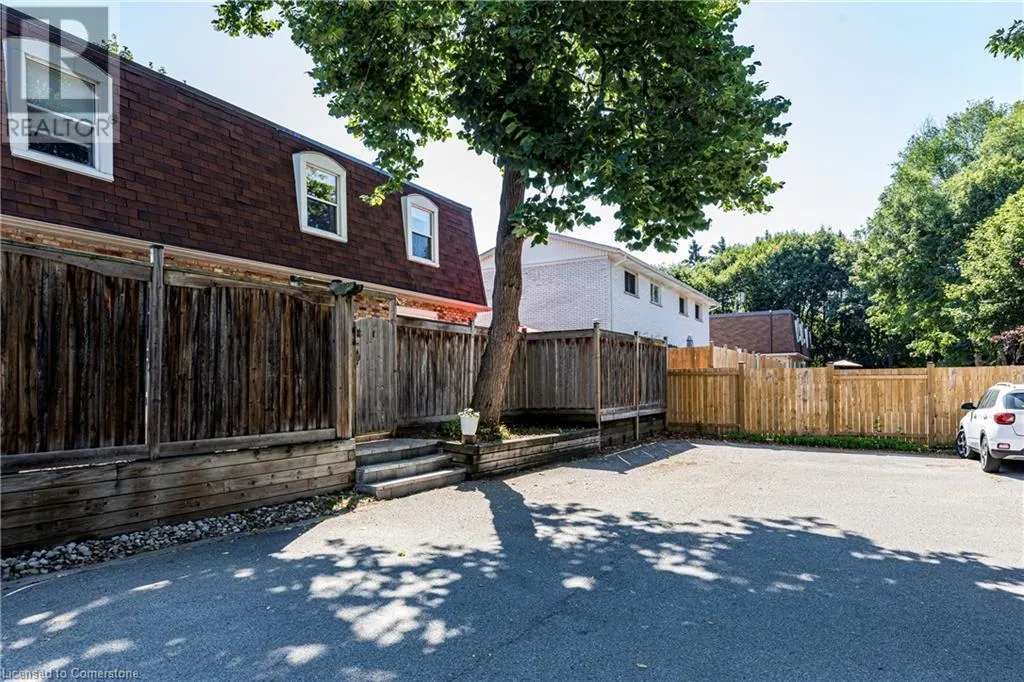 618 FRANCIS Road