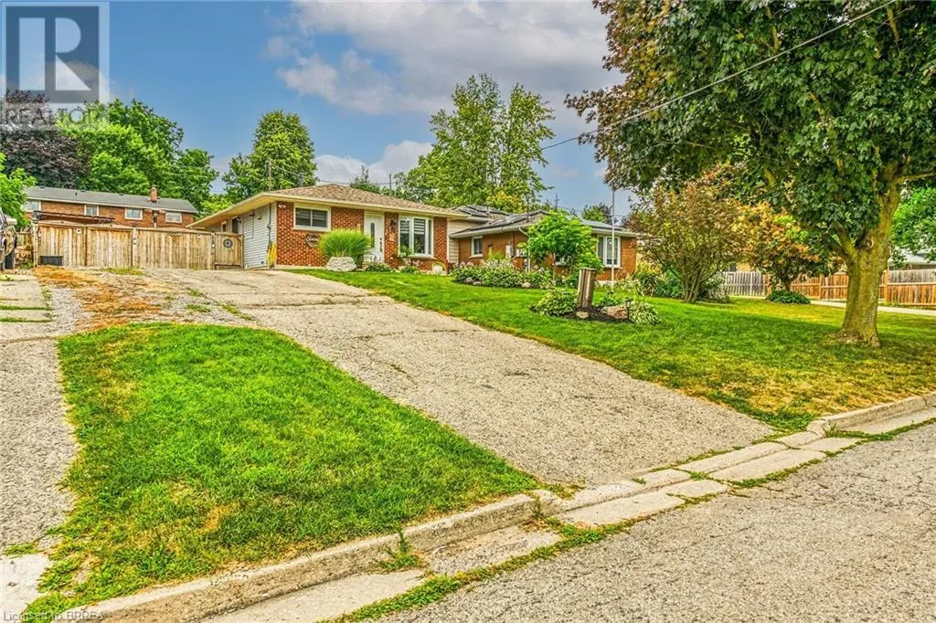 24 ASHTON Drive