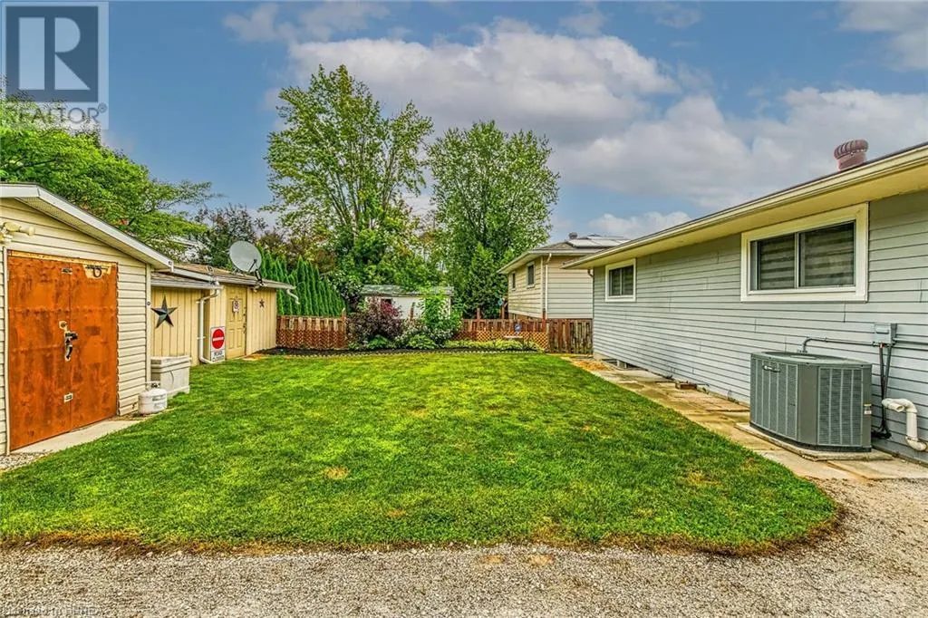 24 ASHTON Drive