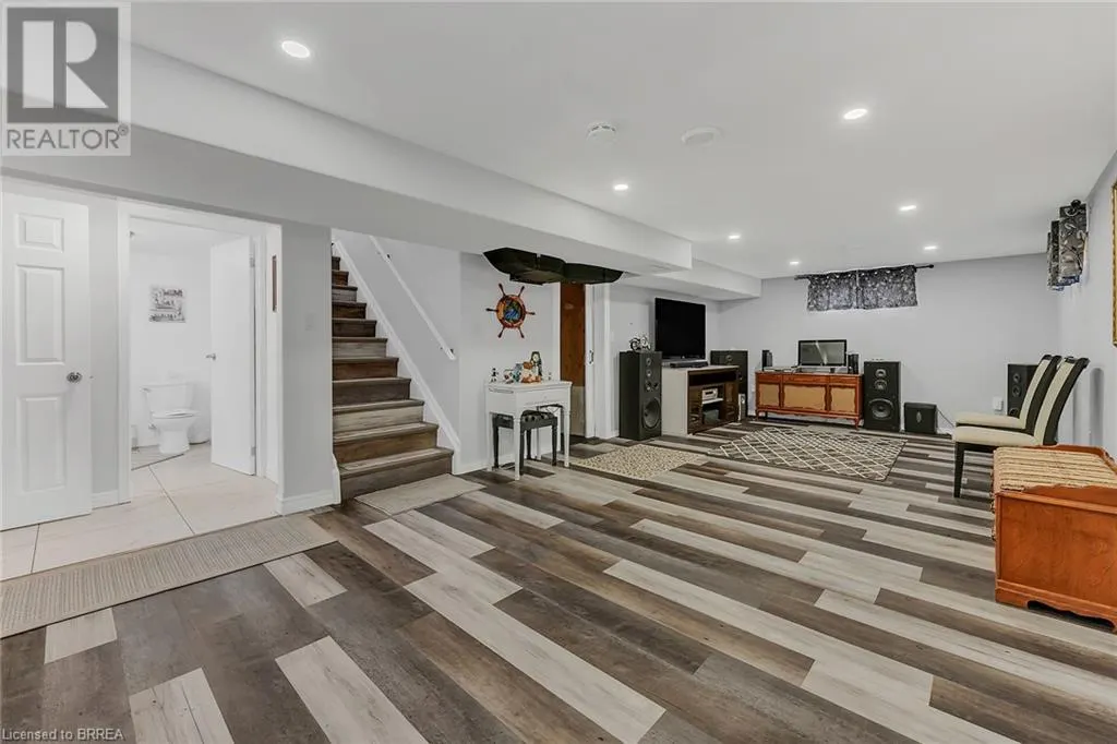 24 ASHTON Drive
